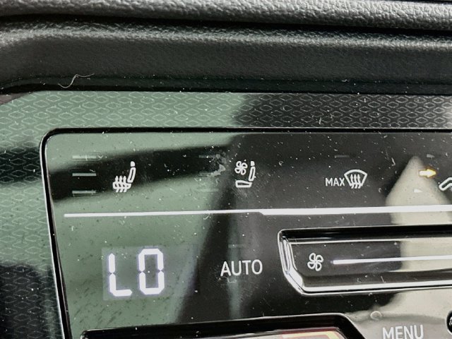 Used 2025 Volkswagen Taos SEL AWD/4WD image 20