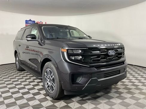 New 2025 Ford Expedition Max Active image 1