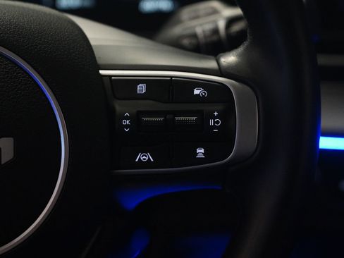 Used 2024 Kia Sportage SX image 17