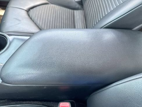 Used 2019 Toyota Camry SE FWD image 20