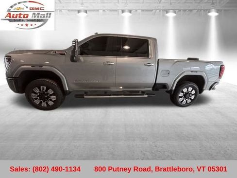 Used 2024 GMC Sierra 3500 Denali w/ Denali Reserve Package image 2