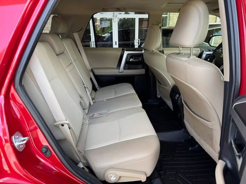 Used 2017 Toyota 4Runner SR5 Premium RWD image 23