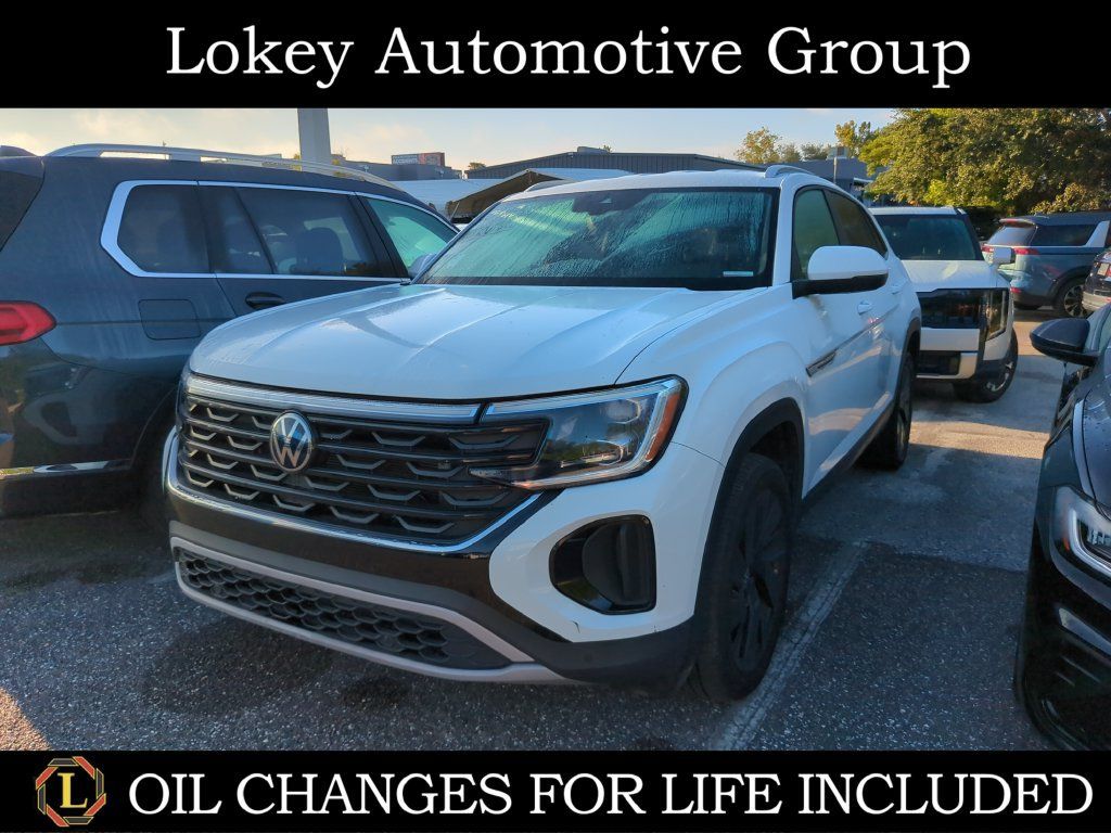 Used 2024 Volkswagen Atlas Cross Sport SE w/ Black Wheel Package FWD image 1