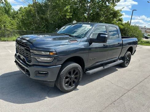 Used 2025 RAM 2500 Big Horn AWD/4WD image 15