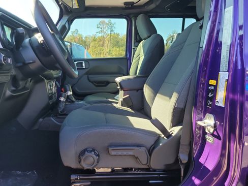 New 2026 Jeep Gladiator Sport AWD/4WD image 13