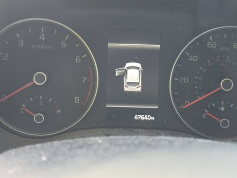 Used 2022 Kia Rio S w/ Option Group 015 FWD image 2