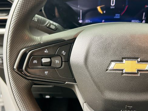 Used 2025 Chevrolet TrailBlazer LS w/ LS Convenience Package FWD image 18