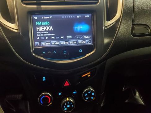 Used 2016 Chevrolet Trax LS image 20