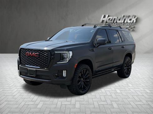 Used 2024 GMC Yukon Denali w/ Denali Reserve Package AWD/4WD image 5