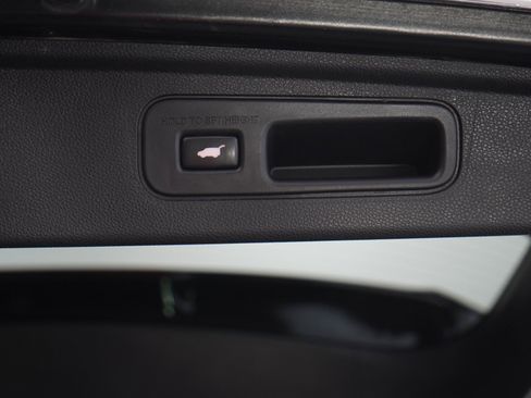 Used 2019 Honda Odyssey Elite image 11