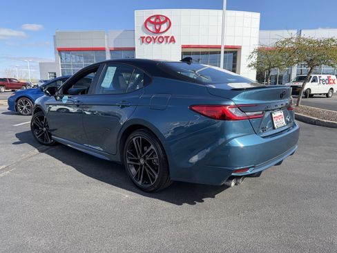 Used 2026 Toyota Camry XSE w/ Premium Plus Package image 7