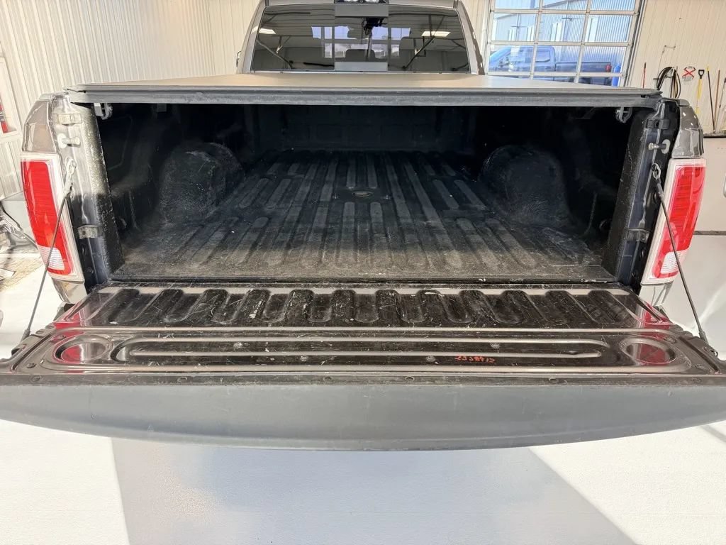 Used 2018 RAM 2500 Laramie w/ Off Road Package AWD/4WD image 8