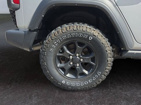 Used 2023 Jeep Wrangler Unlimited Sport AWD/4WD image 15
