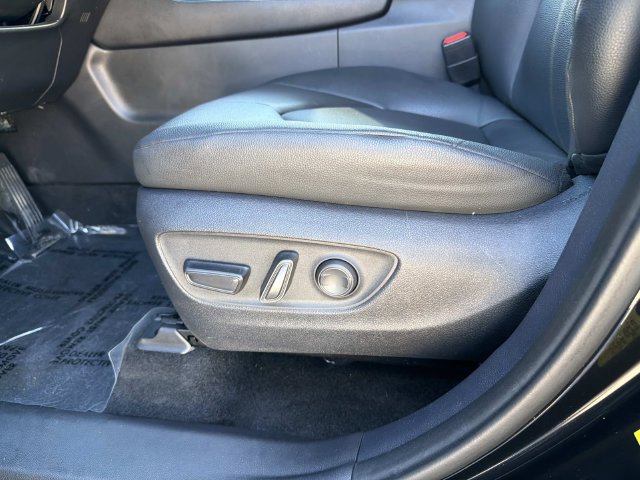 Used 2024 Toyota Grand Highlander AWD image 19