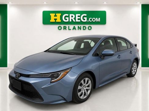Used 2021 Toyota Corolla LE FWD image 4