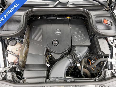 Used 2024 Mercedes-Benz GLE 350 4MATIC w/ AMG Line Exterior image 37