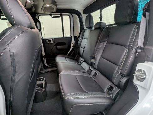 New 2026 Jeep Gladiator Sport image 8