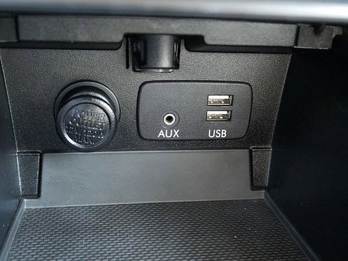 Used 2017 Subaru Outback 2.5i Limited image 44