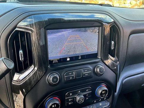 Used 2019 Chevrolet Silverado 1500 High Country image 20