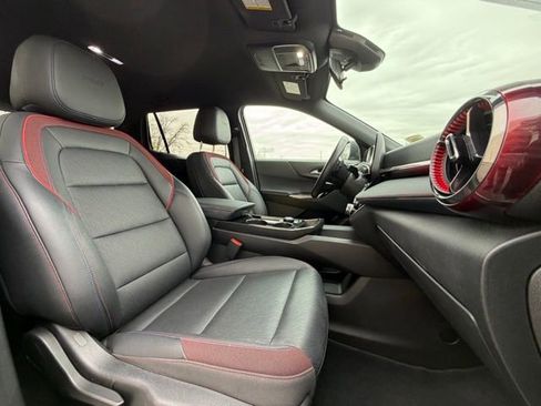 Used 2025 Chevrolet Equinox RS image 17