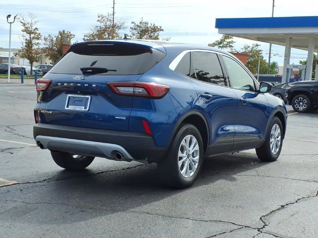 Used 2023 Ford Escape Active w/ Tech Pack #2 AWD/4WD image 9