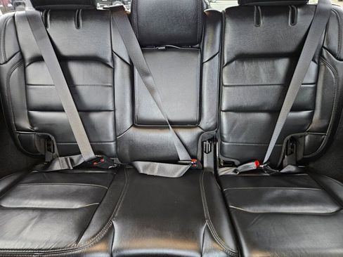 Used 2021 Jeep Wrangler Unlimited Sahara image 15