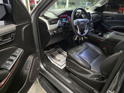 Used 2020 GMC Yukon XL SLT RWD image 16