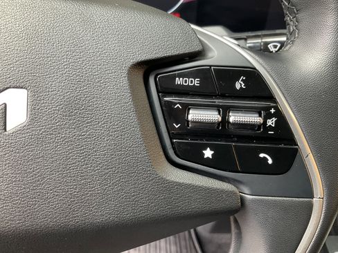 Used 2022 Kia EV6 Wind w/ Wind Technology Package AWD/4WD image 40