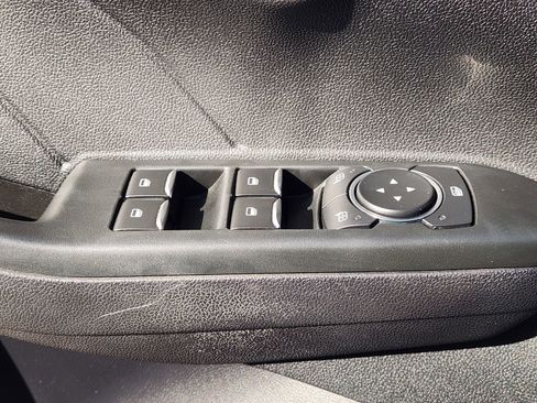 Used 2022 Ford Escape SE image 28