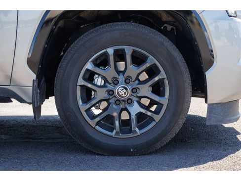 Used 2026 Toyota Sequoia Platinum AWD/4WD image 9
