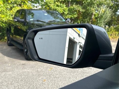 Used 2021 GMC Terrain SLE w/ Driver Convenience Package image 33