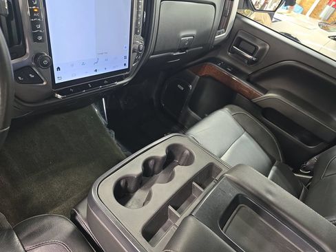 Used 2016 GMC Sierra 1500 SLT w/ SLT Premium Package AWD/4WD image 24