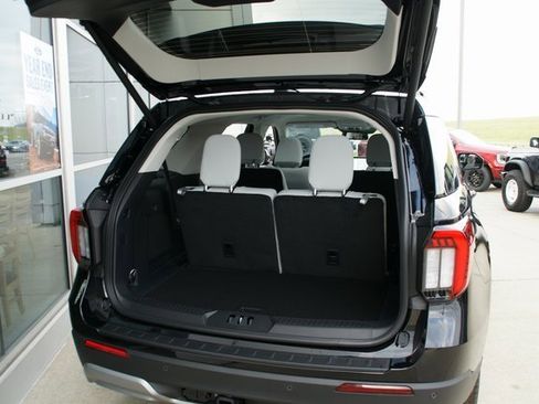 New 2026 Ford Explorer Platinum w/ LUX Leather Package image 34