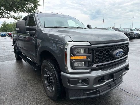 Used 2024 Ford F250 XL w/ STX Appearance Package AWD/4WD image 2