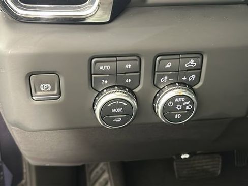 Used 2024 GMC Sierra 1500 Denali w/ Denali Reserve Package AWD/4WD image 20