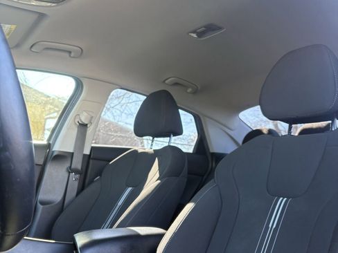 Used 2021 Hyundai Elantra SEL w/ Convenience Package image 19