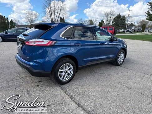 Used 2024 Ford Edge SEL w/ Convenience Package image 4