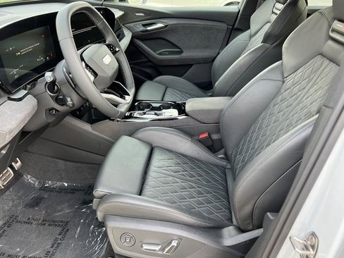 Certified 2025 Audi SQ6 e-tron Prestige w/ Black Optic Package image 25