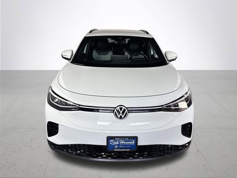 Certified 2024 Volkswagen ID.4 Standard image 3