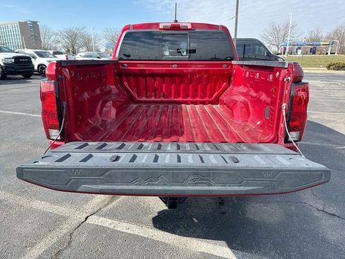 Used 2023 Chevrolet Colorado LT w/ LT Convenience Package image 24