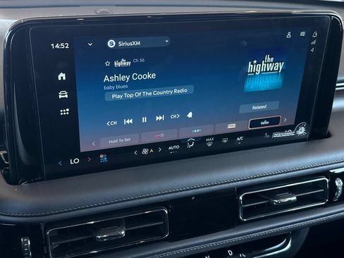New 2026 Lincoln Aviator Reserve AWD/4WD image 17
