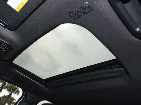 Used 2025 Toyota 4Runner Limited w/ Tow Technology Package image 7