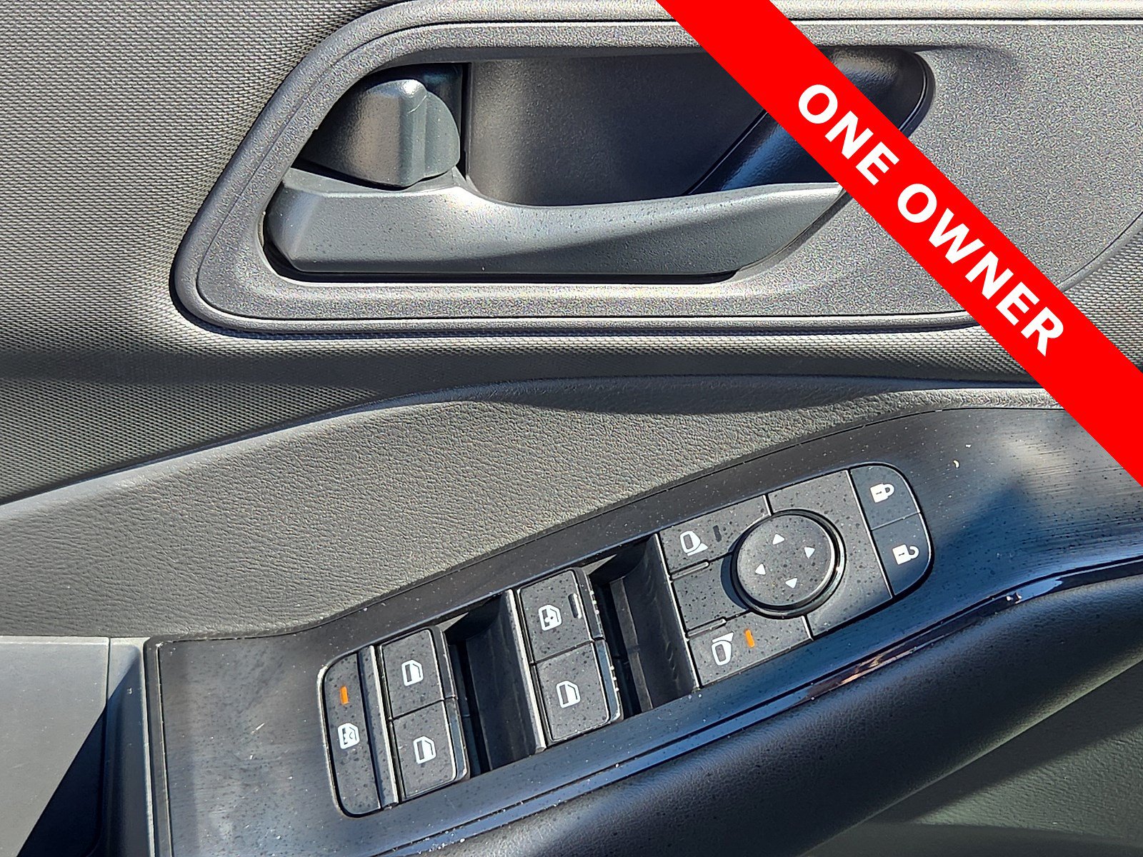 Used 2026 Nissan Rogue S FWD image 13