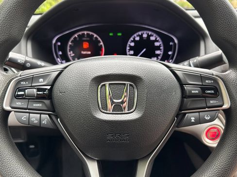 Used 2018 Honda Accord LX image 22