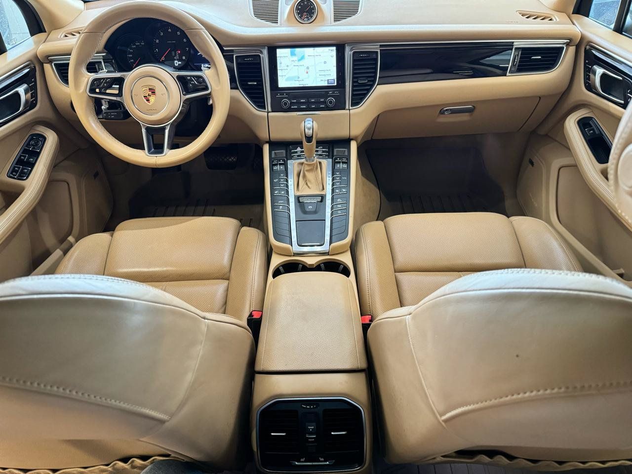 Used 2017 Porsche Macan AWD/4WD image 23