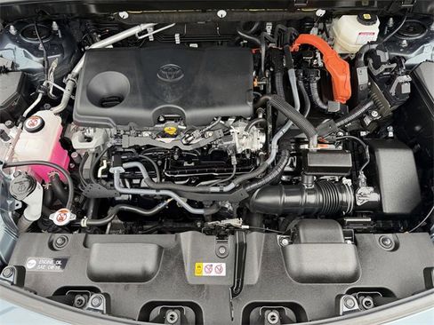 Used 2023 Toyota Venza Limited image 42