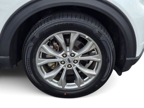 Used 2024 Ford Explorer Limited RWD image 6