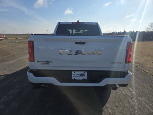 Used 2025 RAM 1500 Big Horn AWD/4WD image 4