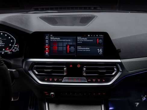 Used 2023 BMW M4 xDrive Competition w/ Executive Package image 53