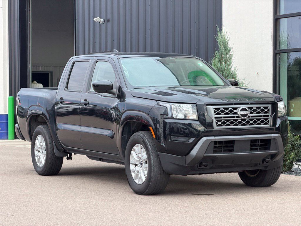 Used 2023 Nissan Frontier SV AWD/4WD image 4